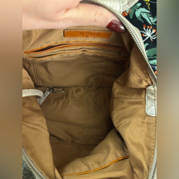 HOBO Silver Metallic Leather Crossbody Bag - Picture 8 of 16